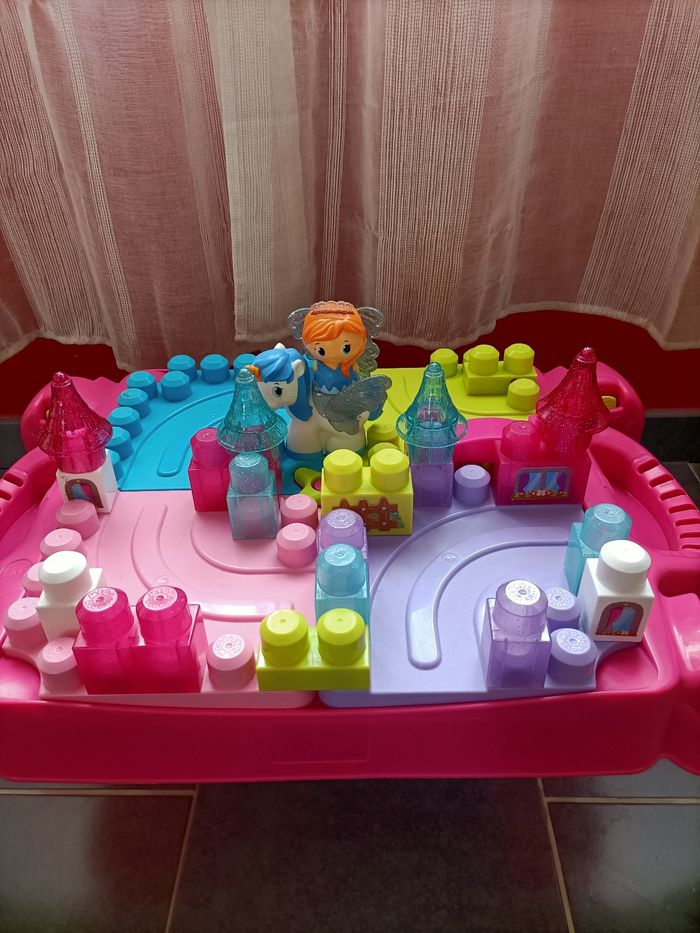 Table pliante princesse mega Bloks - photo numéro 2