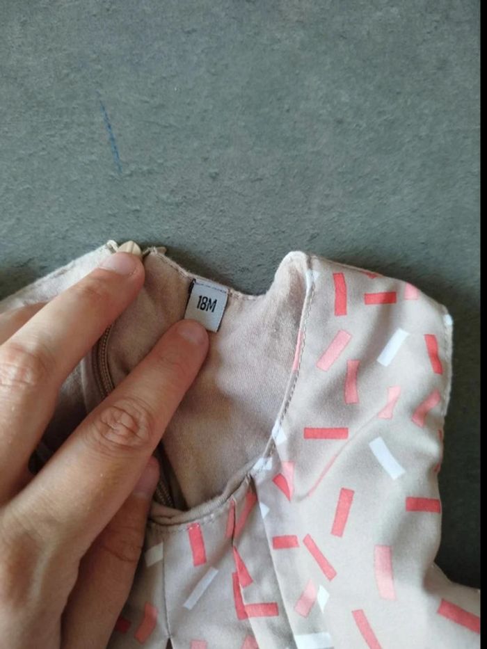 Robe  sans  manches 18 mois - photo numéro 2