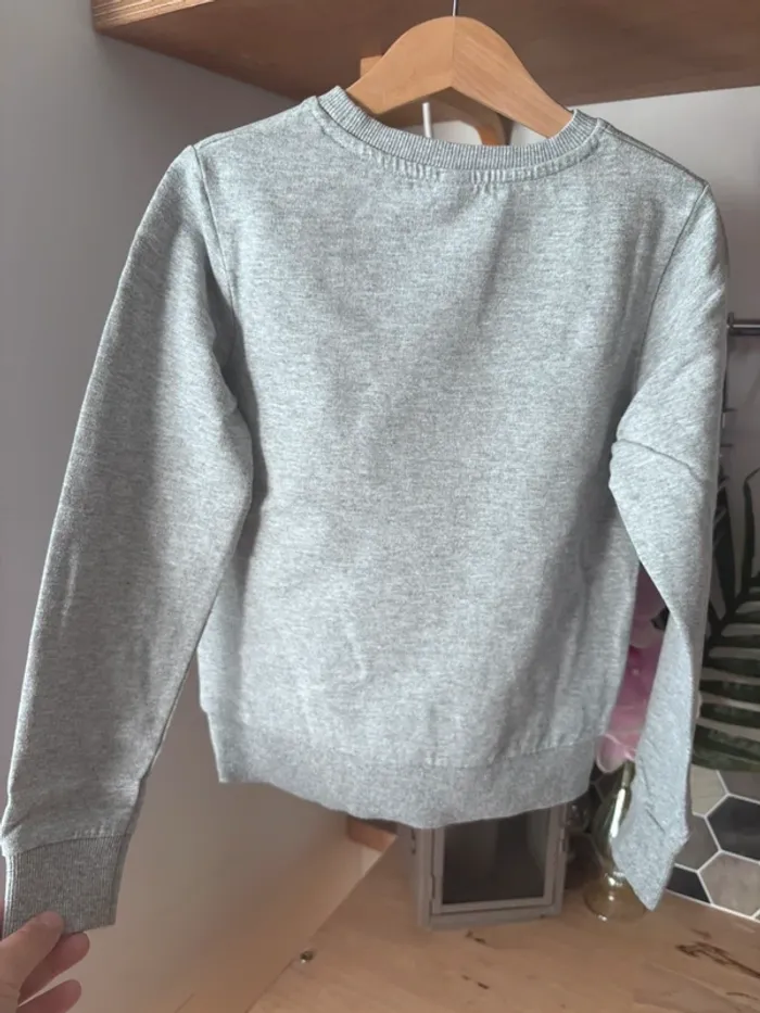 🌟 Pull fin gris Let’s go banana • 122/128 cm 🌟 - photo numéro 5