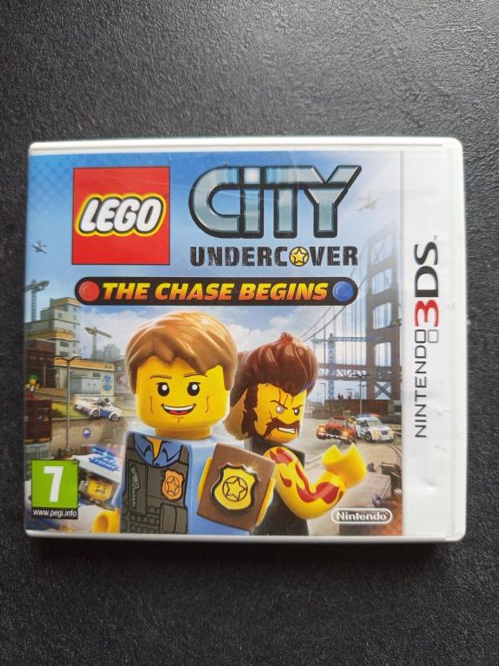 Nintendo - 3DS - Lego - City undercover - The chase begins - photo numéro 1
