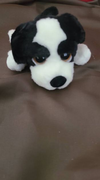 Russ Berrie guimauve chiot noir et blanc