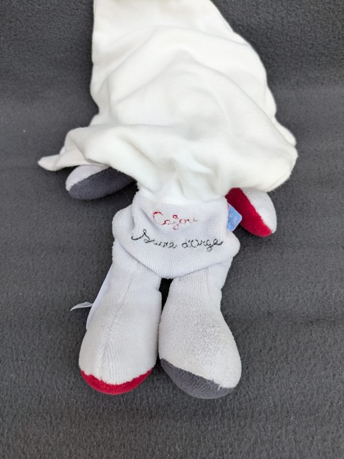 Doudou cajou ours mouchoir sucre d'orge Doudou cajou ours mouchoir
Sucre d'orge
Gris blanc et rouge - photo numéro 2