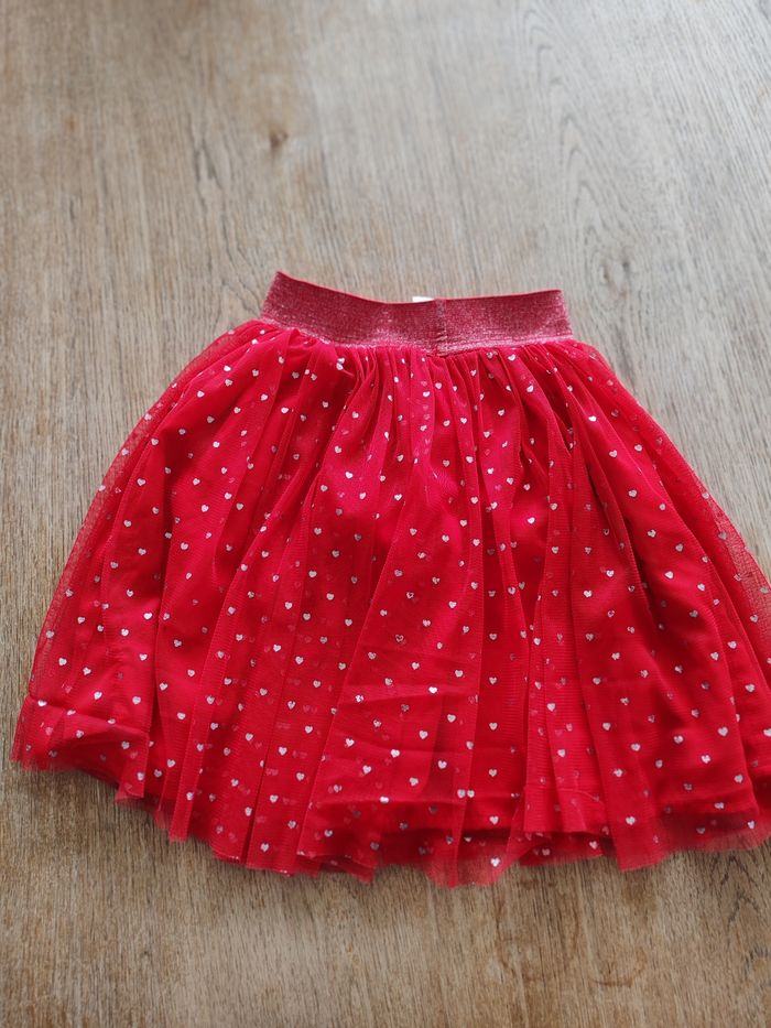 Jupe rouge - photo numéro 2