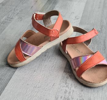 Sandale taille 22