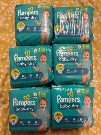 Six pack de couches Pampers taille 7 normal