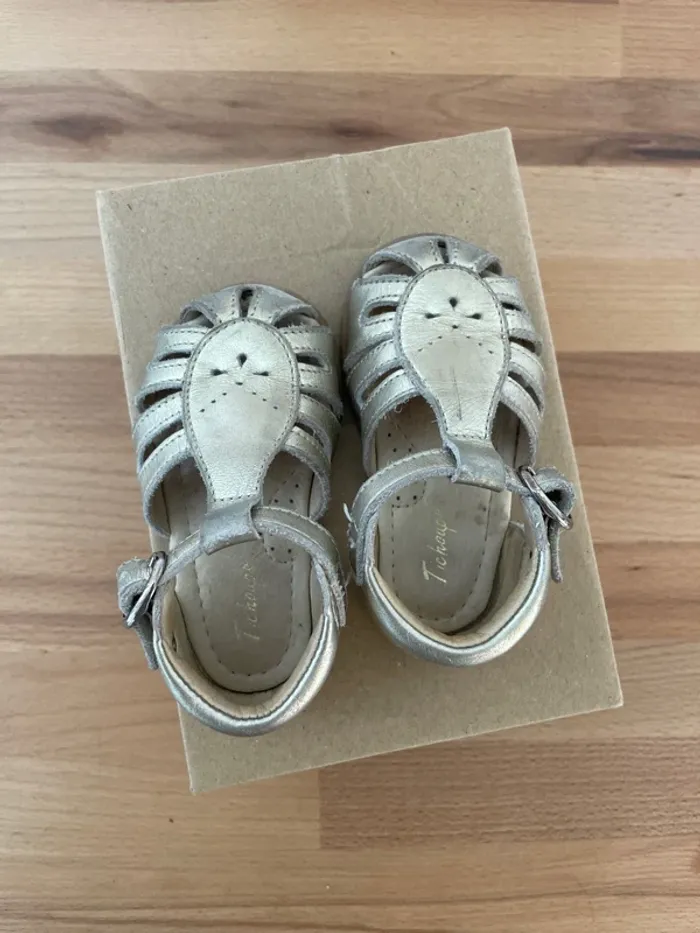 Sandales dorées 18 - photo numéro 6