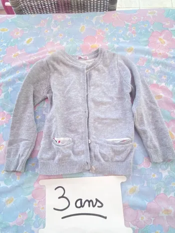 Très beau gilet original orchestra 3 ans