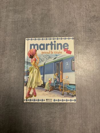Livre Martine prend le train
