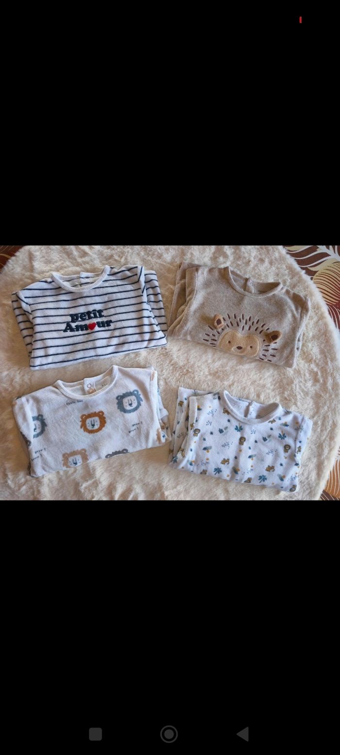 Lot pyjamas kiabi 24mois