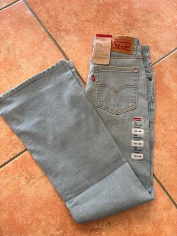 Jean levis 726