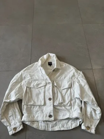 Veste Zara, taille XS, très bon état