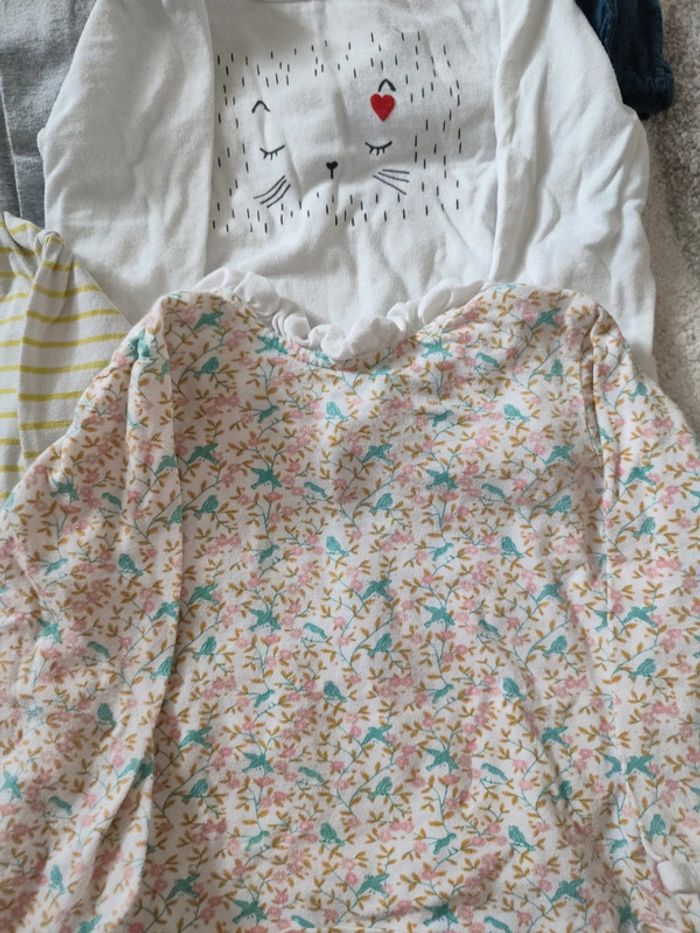 Lot tee shirt manches longues blouses - photo numéro 2