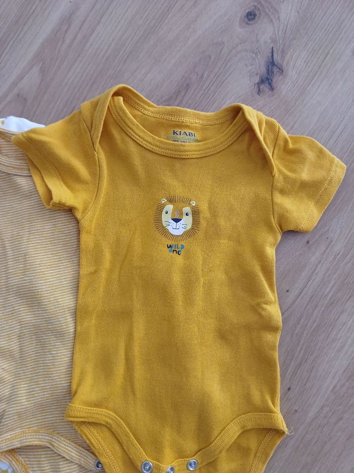 Bodies 3 mois - photo numéro 4