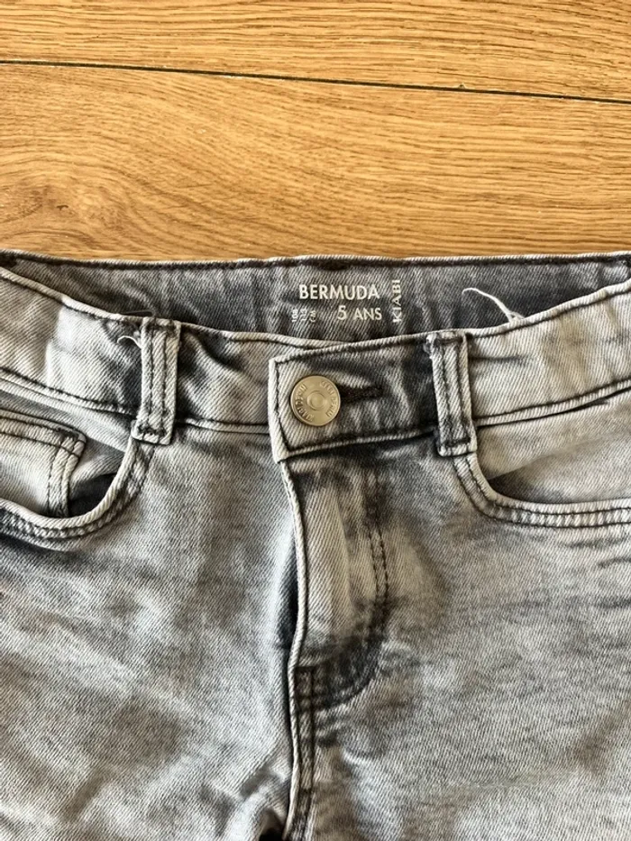 Short gris - photo numéro 2