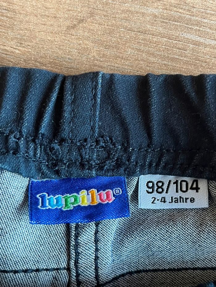 Je vend un jean slim fille enfant 2-4ans 98-104 cm bon état - photo numéro 3