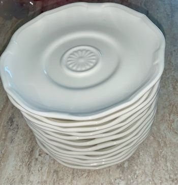 Lot petites assiettes blanches. Villaroy et Boch 1748