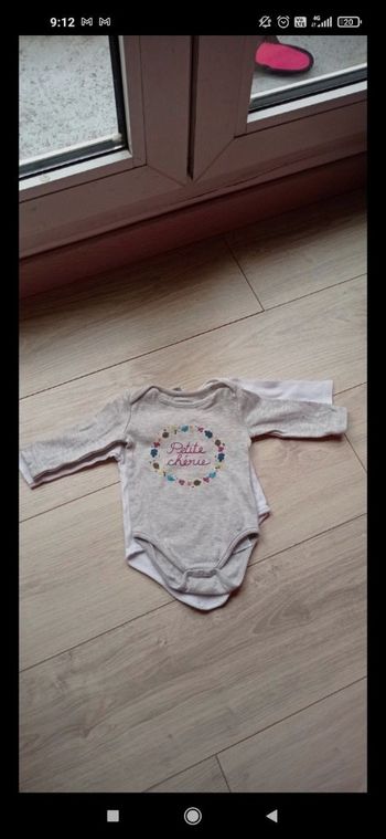 Lot de 2 bodie 3 mois