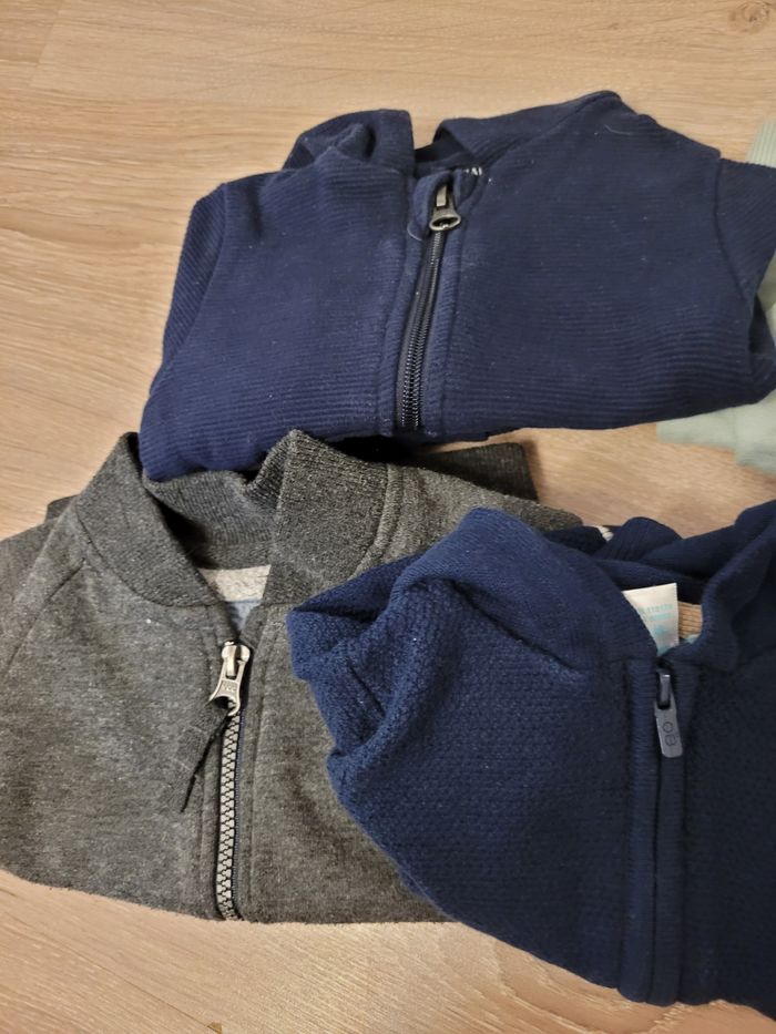 Lot de 4 gilets - photo numéro 3