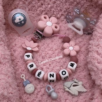 Attache tétine personnalisé en silicone marguerite 