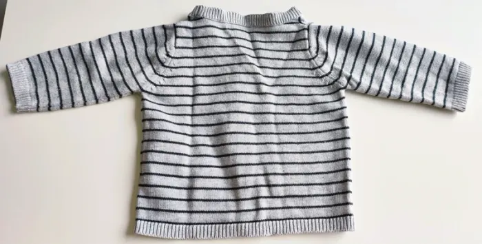 Joli gilet comme neuf - taille 9 mois - photo numéro 3
