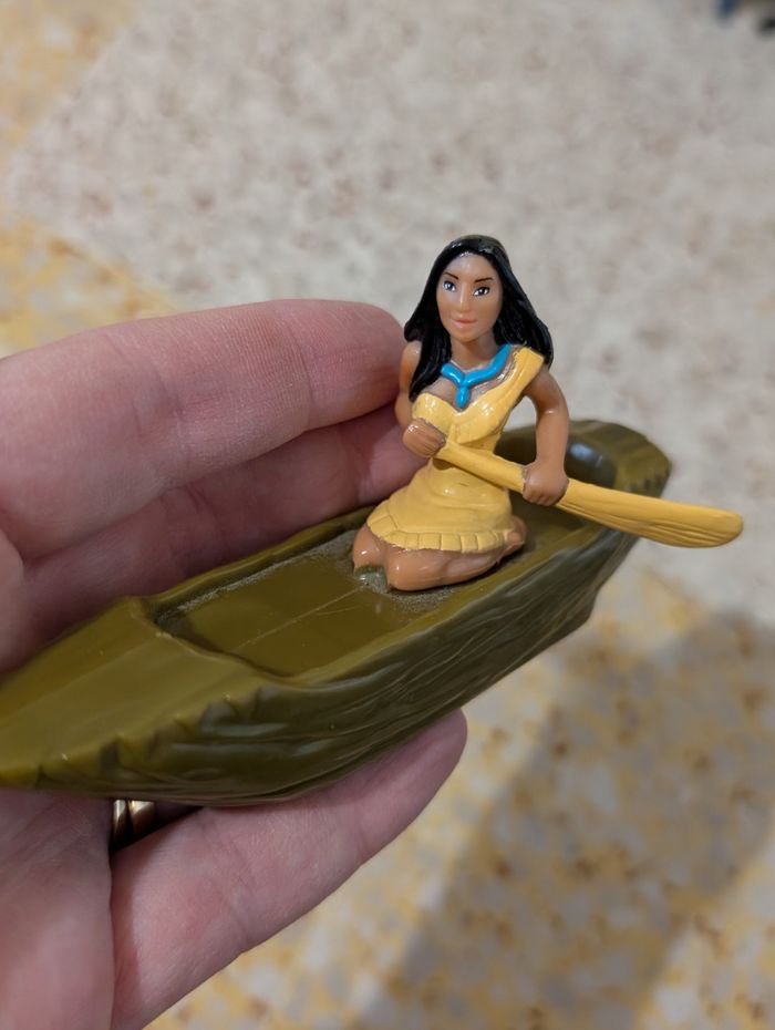 Lot figurines pocahontas Disney vintage - photo numéro 2