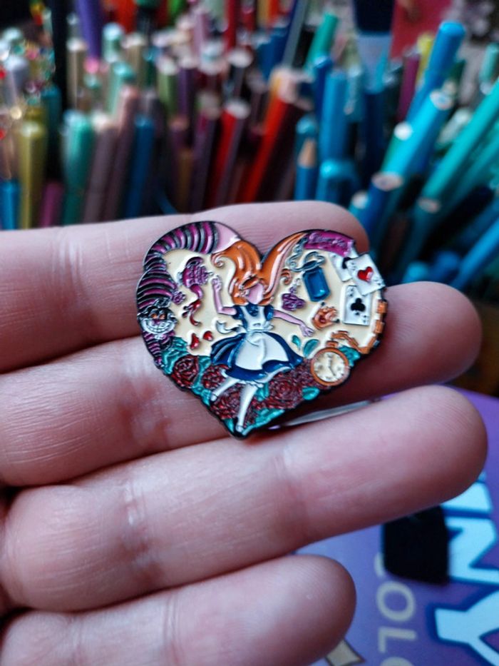 Pins Disney Alice fantasy