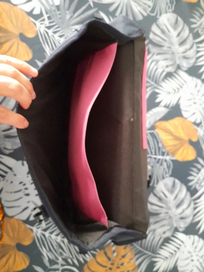 Cartable - photo numéro 3