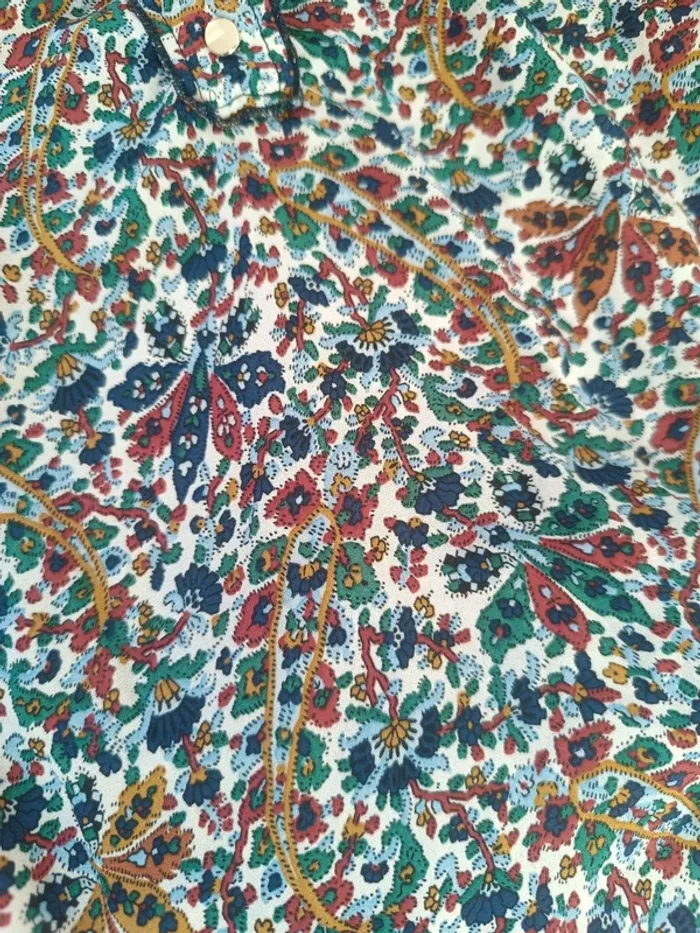 Jolie blouse Zara taille M - photo numéro 3