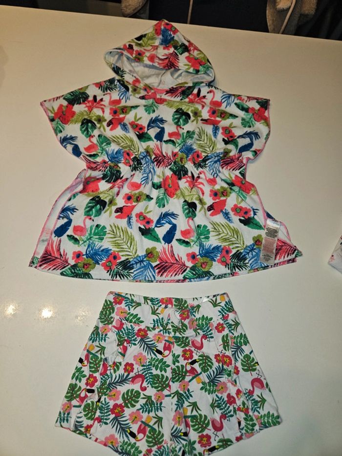 Ensemble short poncho