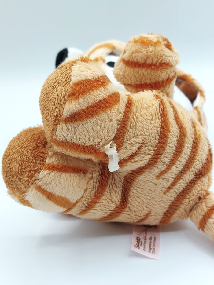 Petite Peluche doudou Hello Kitty déguisé en tigre chat SANRIO 17 cm assis - photo numéro 6