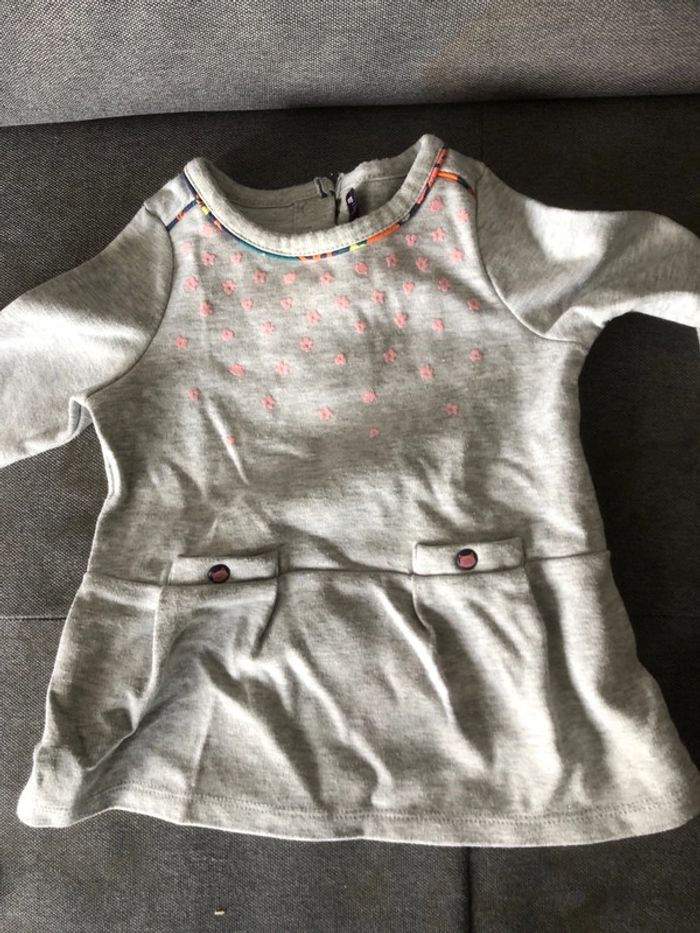 Robe avec pantalon TB état 6 mois - photo numéro 3