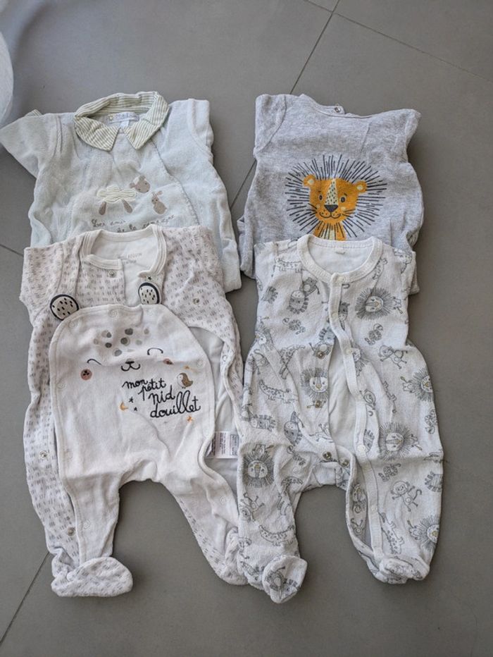 Lot de 4 pyjamas 1 mois - photo numéro 2
