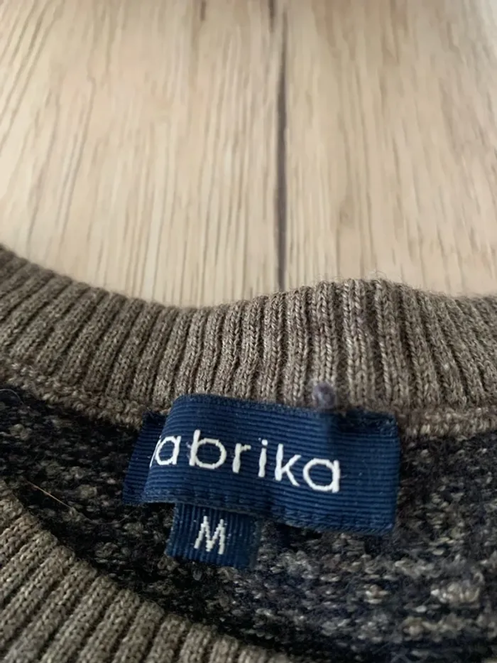 Pull marque Fabrika - photo numéro 2