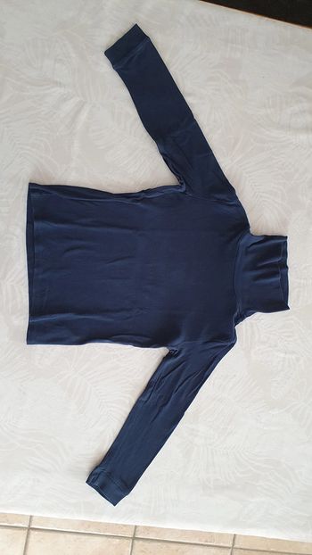Teeshirt col roulé à manches longues bleu marine 6-7ans