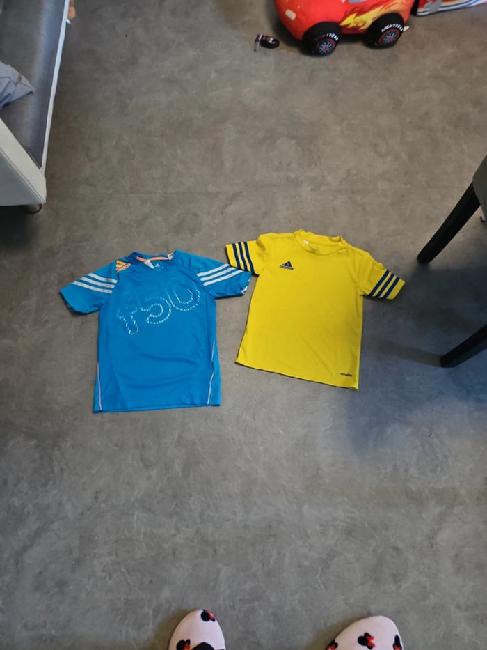 Lot de 2 tee-shirts sport Adidas climalite 8ans