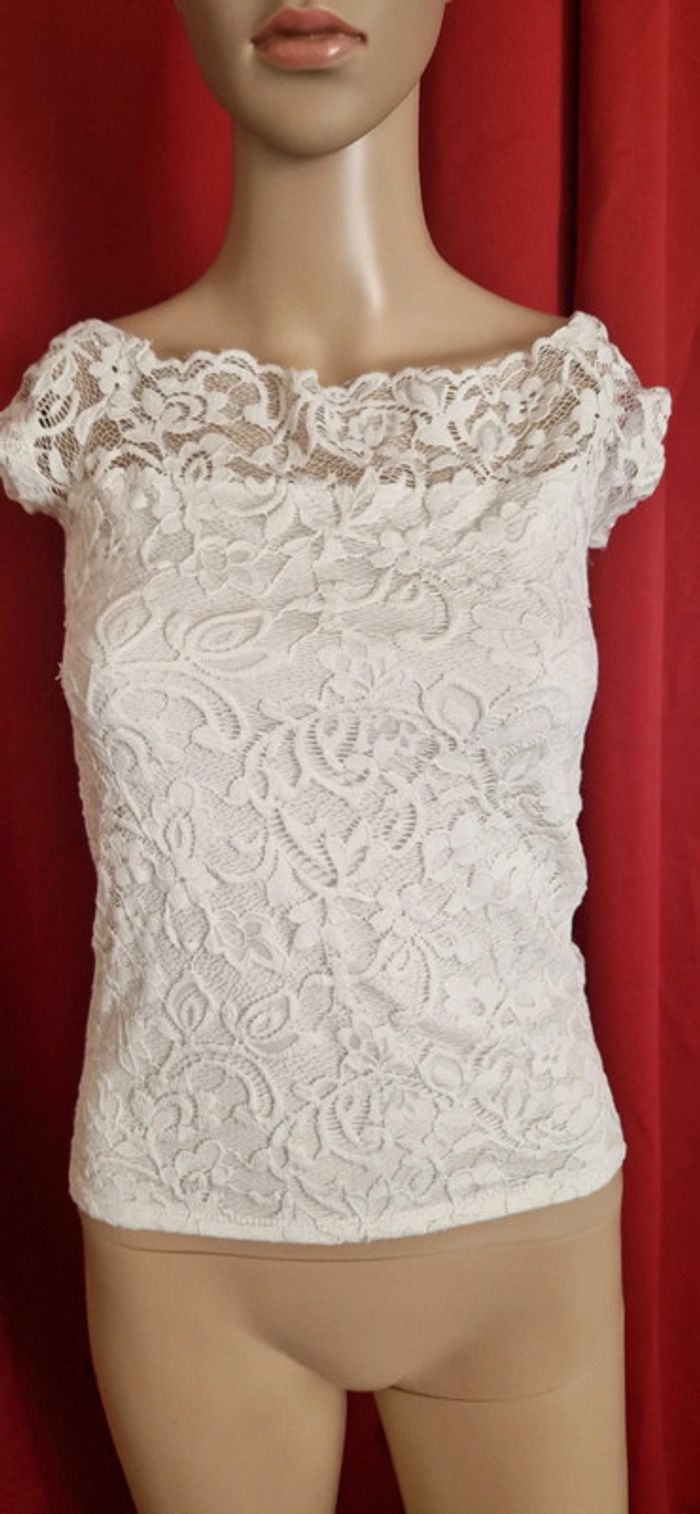 Haut blanc dentelle taille XS gemo