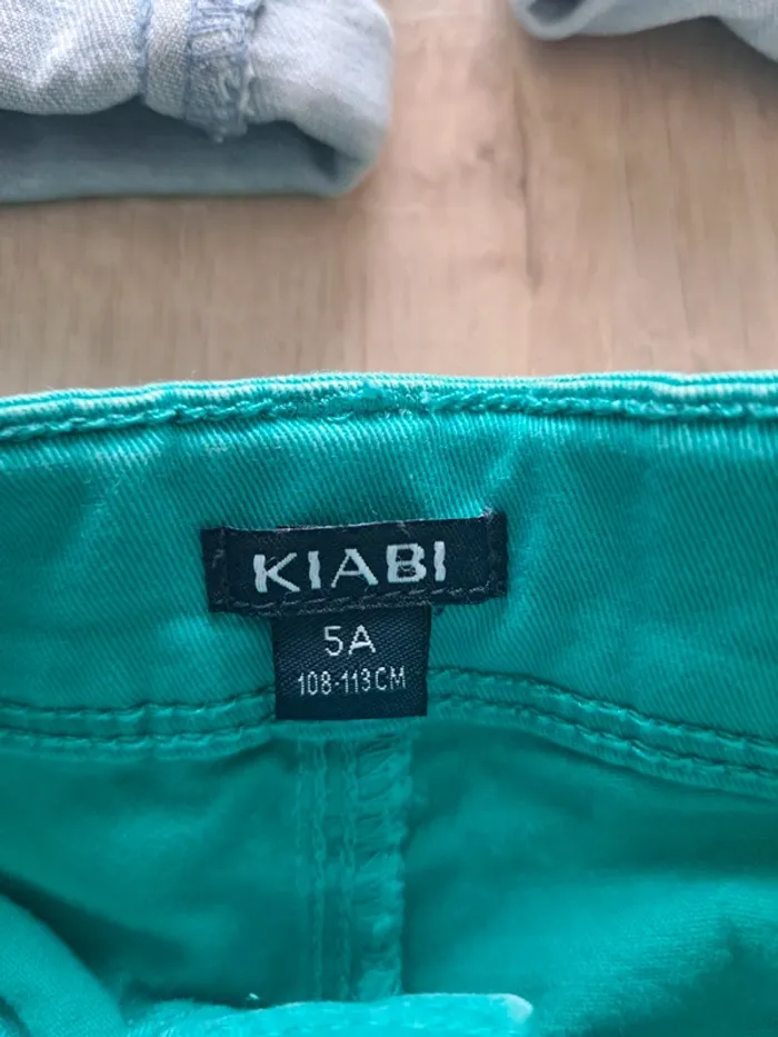 Lot shorts 5 ans - photo numéro 2
