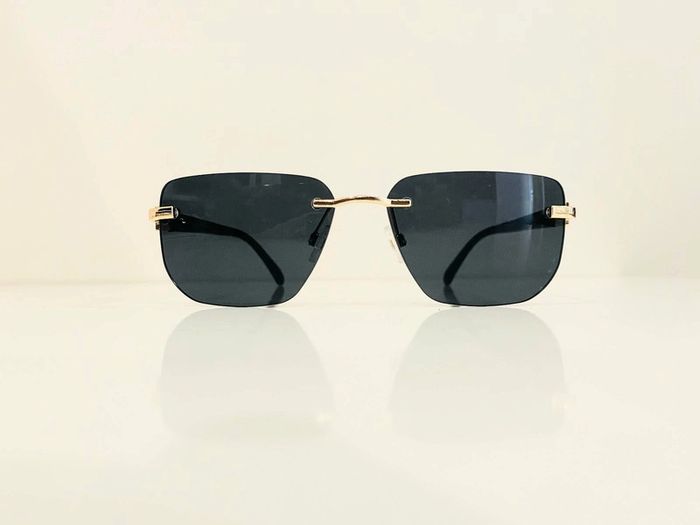 Lunette de soleil mixte percée uvprotection catégorie 3 - photo numéro 2