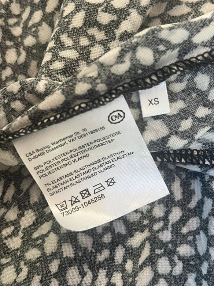 Robe chic fluide sans manches imprimée motifs - photo numéro 7