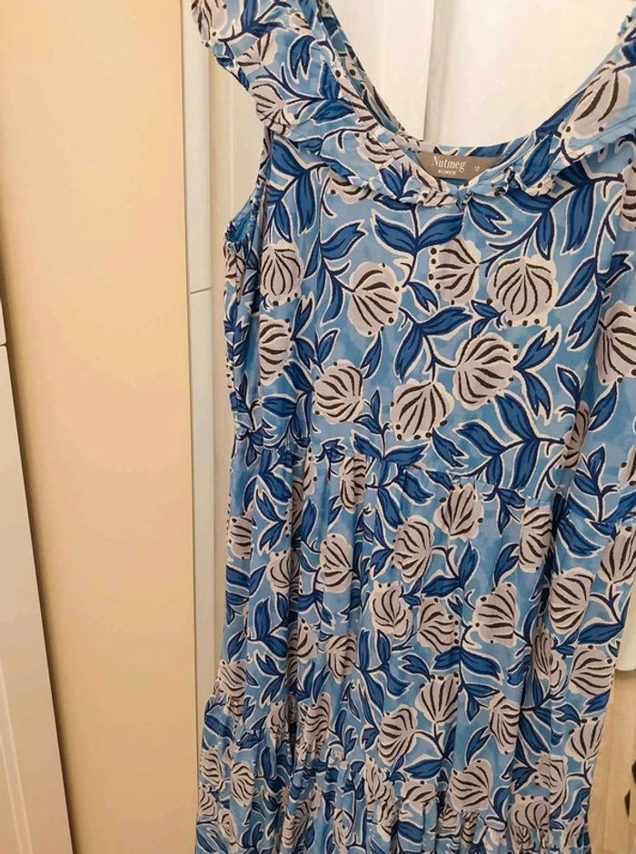 Robe bleu a fleur T40/42 - photo numéro 2
