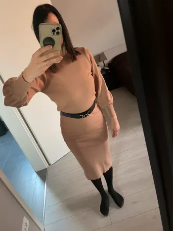 Jupe et pull beige