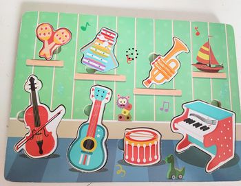 Puzzle musical en bois instruments