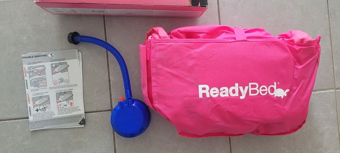 Sac de couchage avec matelas gonflable Hello Kitty - photo numéro 6