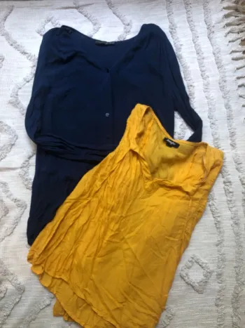 Lot 2 blouses
