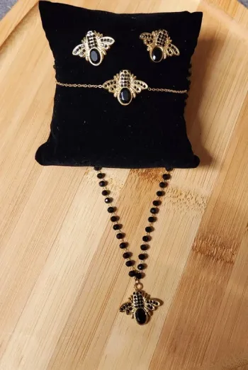 Parure Collier + Bracelet + Boucles d’oreilles