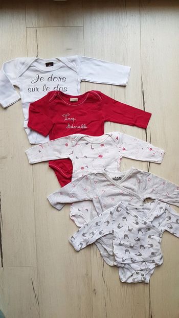 Lot de 5 bodys fille manches longues 1mois