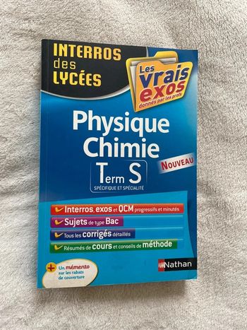 Livre manuel scolaire prépa bac terminale S (physique chimie)