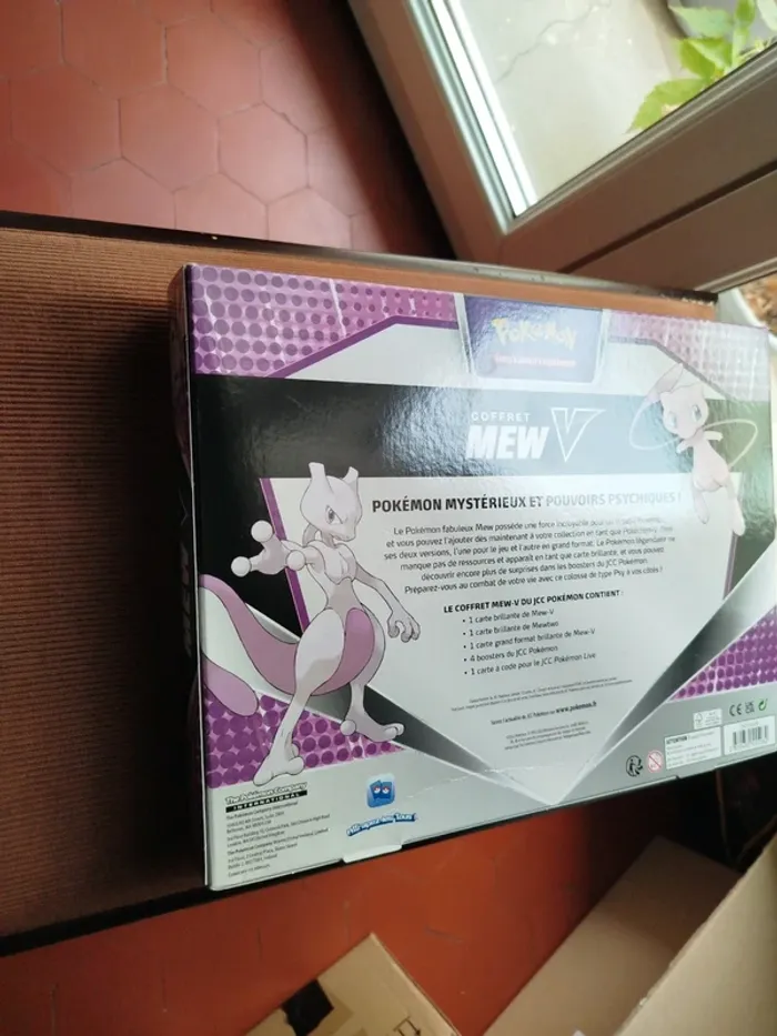 Coffret pokemon mew V neuf - photo numéro 7