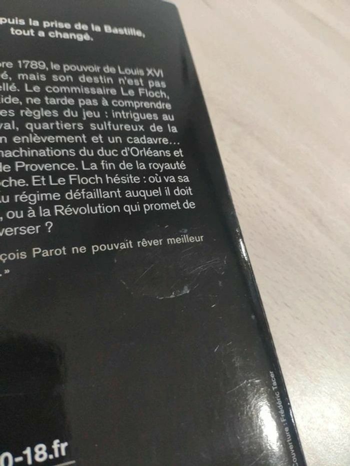 Livre poche 10/18 le cadavre du palais royal Joffrin enquête Le Floch - photo numéro 3