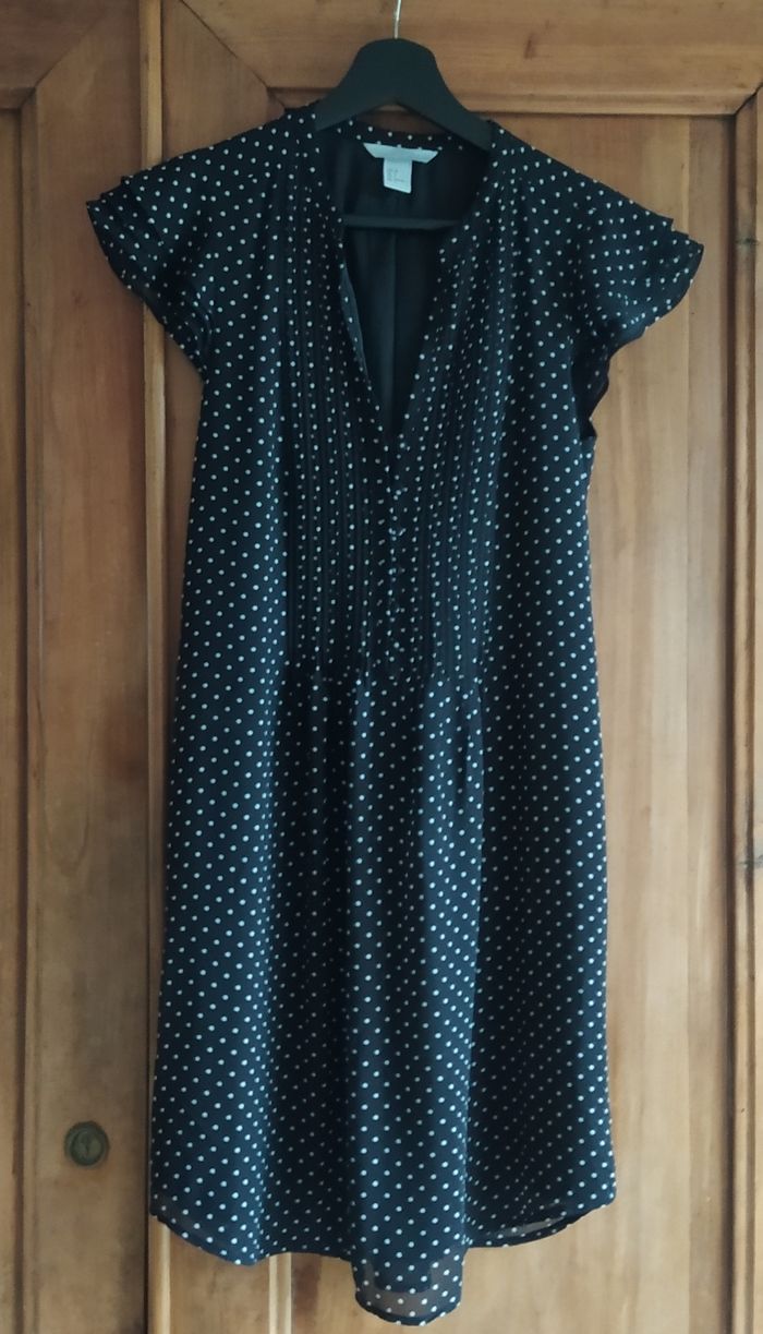Robe H&M taille XS.